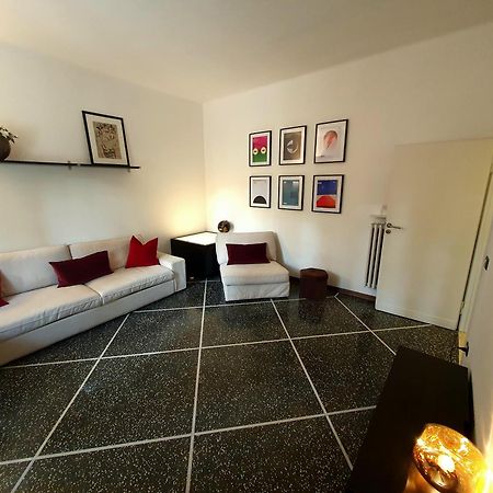 Spacious Three-Room Apartment In Saragozza 볼로냐 외부 사진