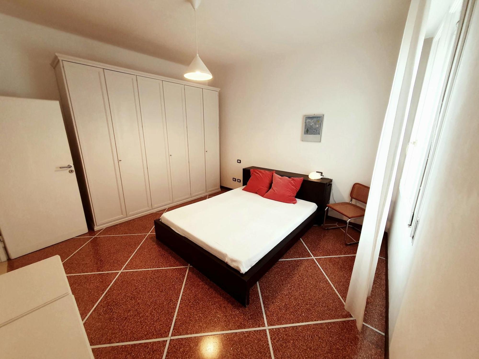 Spacious Three-Room Apartment In Saragozza 볼로냐 외부 사진